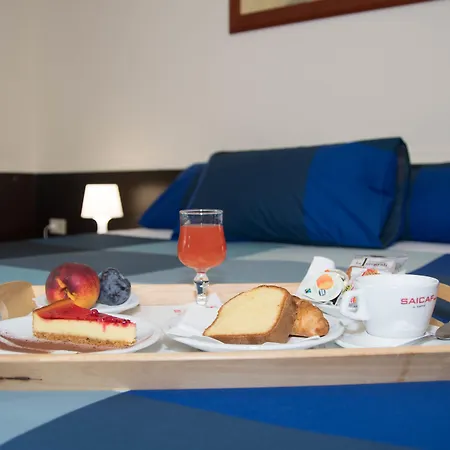 7 Mari Hotel 3*