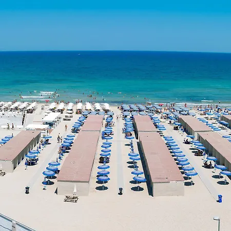 7 Mari 3* Bari